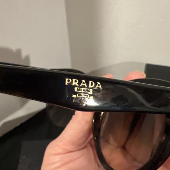 PRADA Womens Sunglasses SPR 230 56020 -2AU-6S1 140 3N
